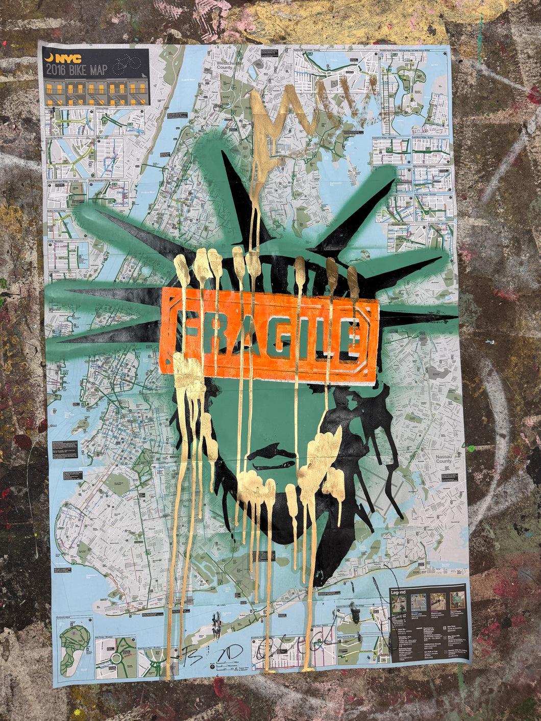 FRAGILE LIBERTY THAT GLOWS IN DARK